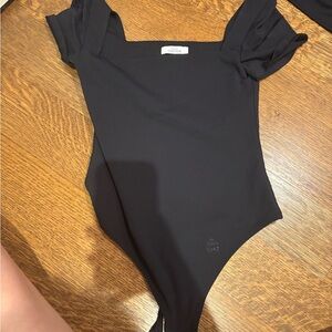 Babaton Contour Black Bodysuit short sleeve